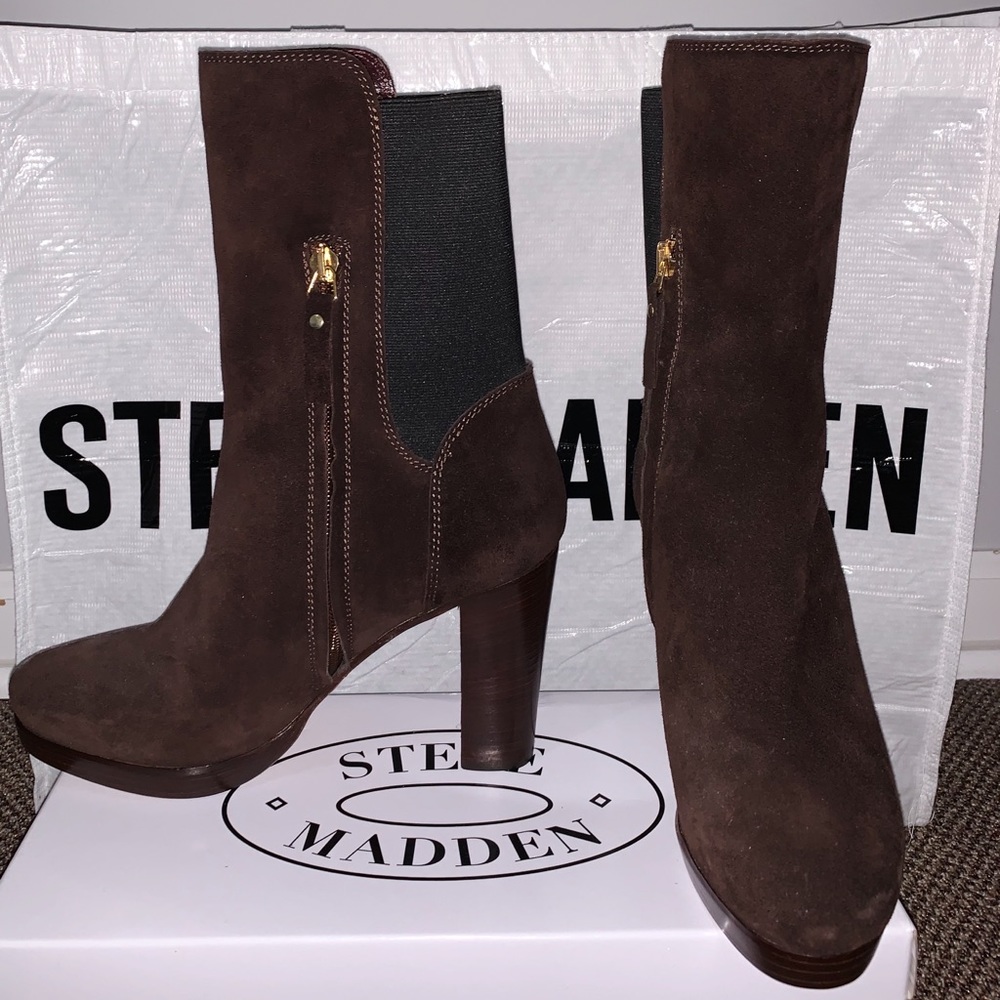 Vanessa Bruno - Brown Booties